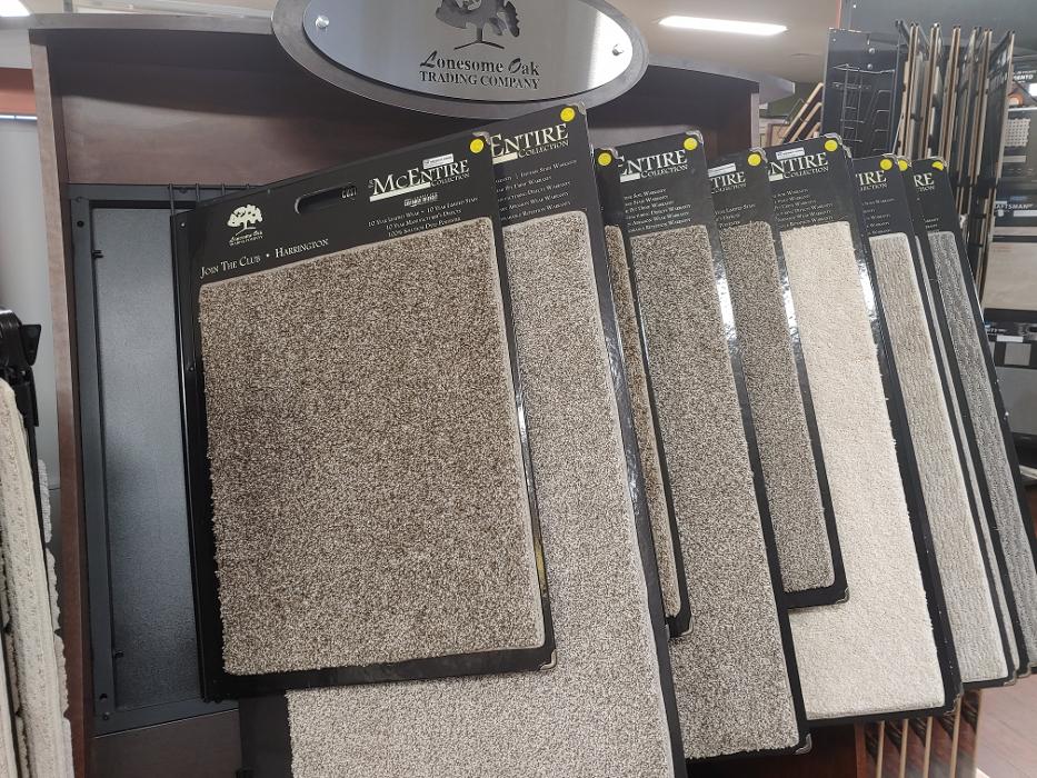 Davis Home Furnishings & Flooring Image