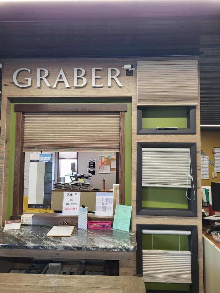 Davis Home Furnishings & Flooring Image