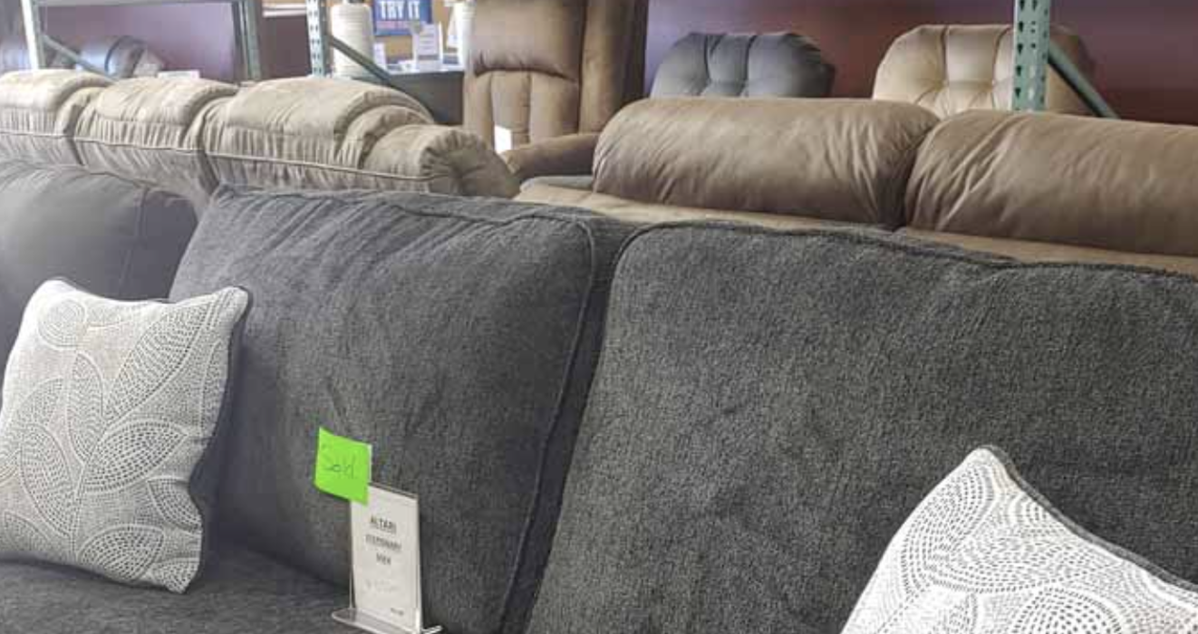 Davis Home Furnishings & Flooring Image