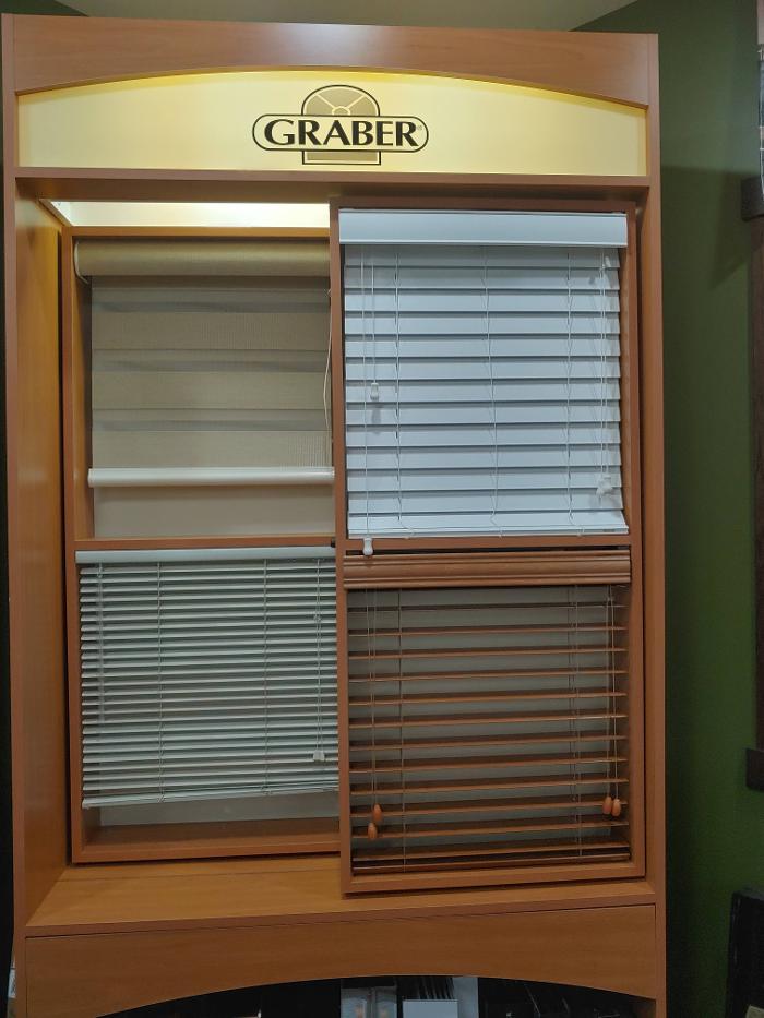 Davis Home Furnishings & Flooring Image