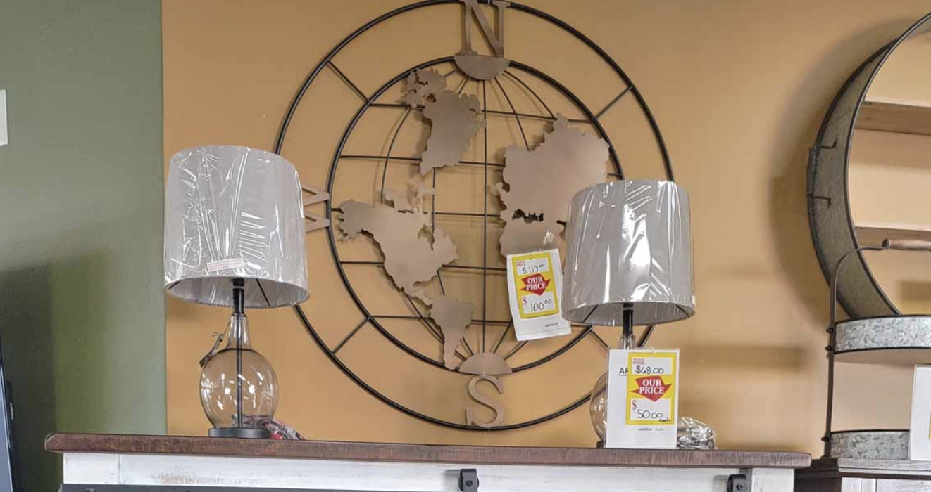 Davis Home Furnishings & Flooring Image