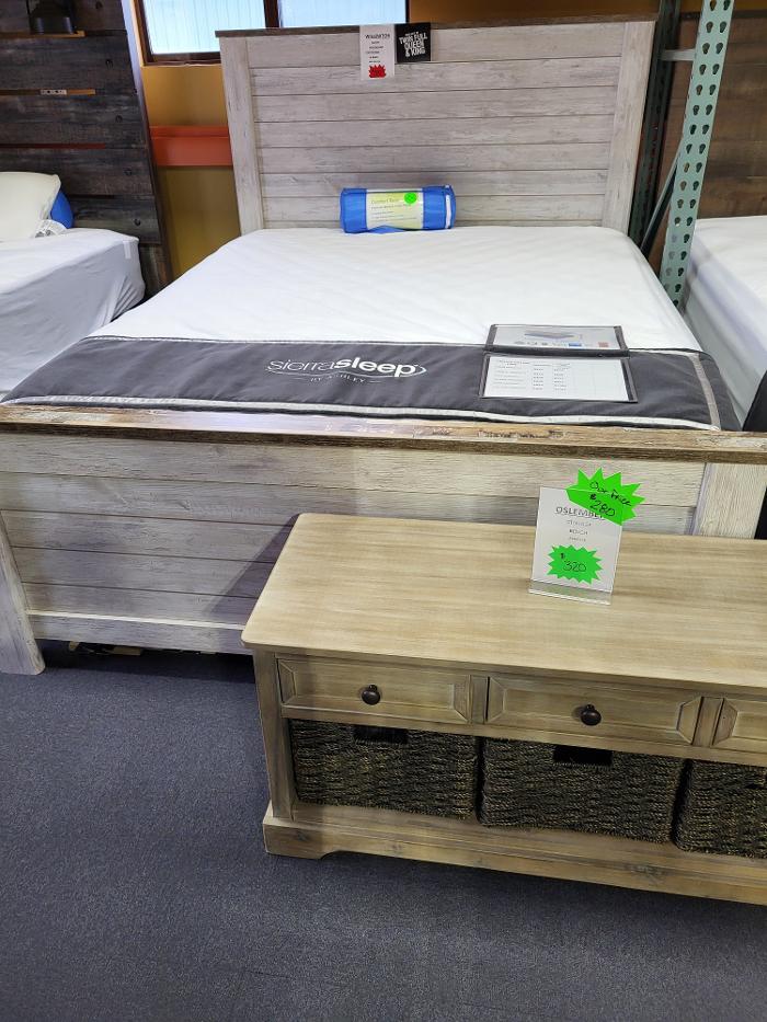 Davis Home Furnishings & Flooring Image