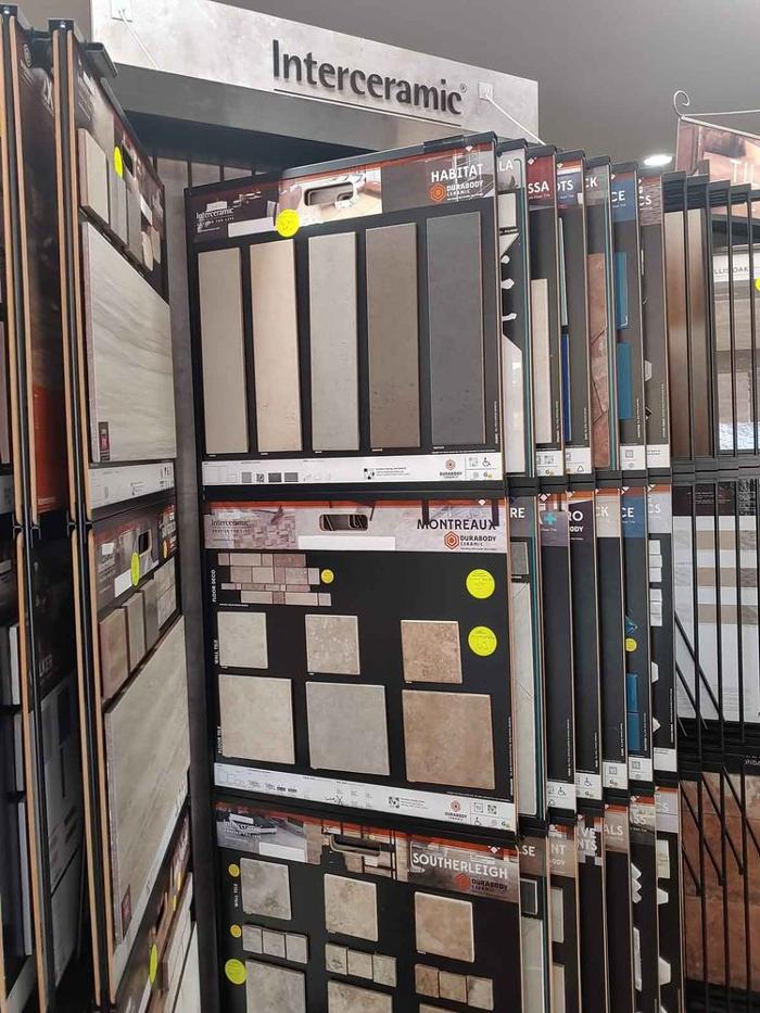 Davis Home Furnishings & Flooring Image