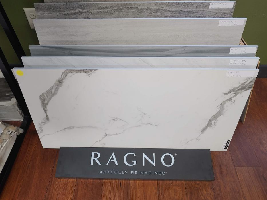 Davis Home Furnishings & Flooring Image