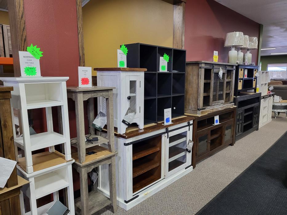 Davis Home Furnishings & Flooring Image