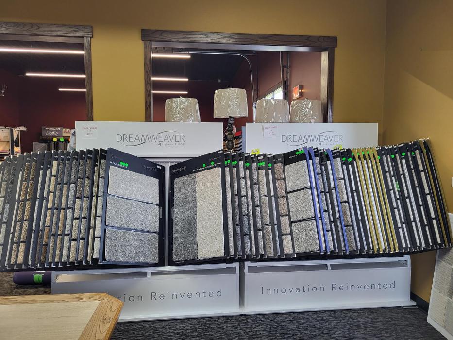 Davis Home Furnishings & Flooring Image