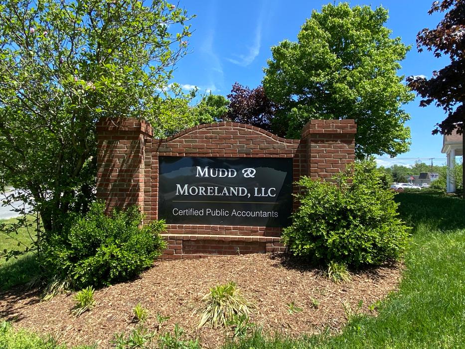 Mudd & Moreland Image