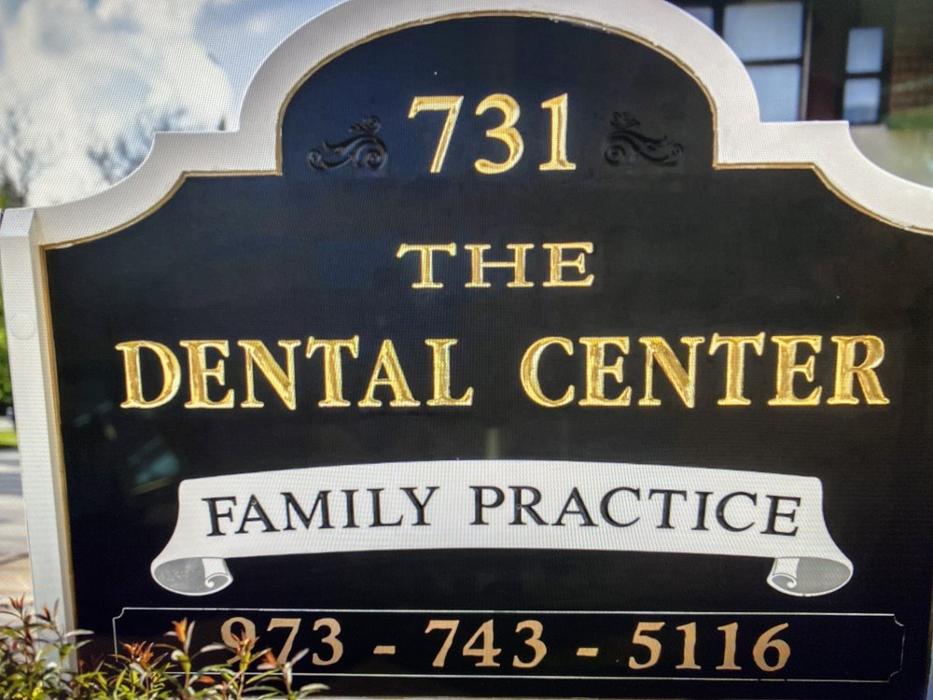 The Dental Center Logo