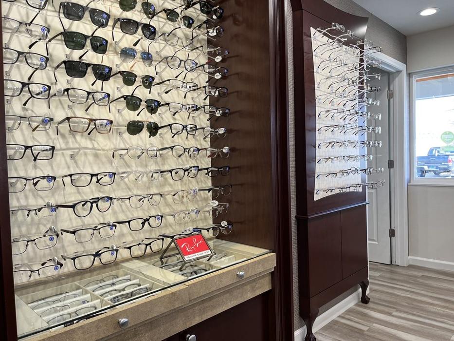 Valley Eyecare & Eyewear Gallery - Gardnerville, NV