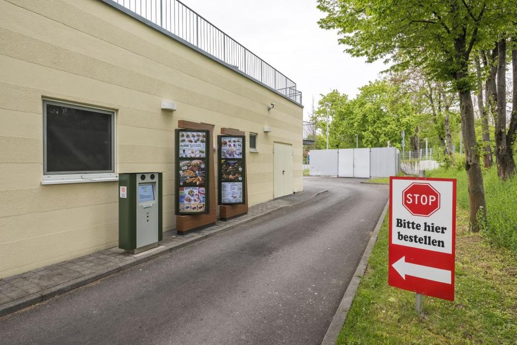 McDonald's, Aldinger Straße in Stuttgart