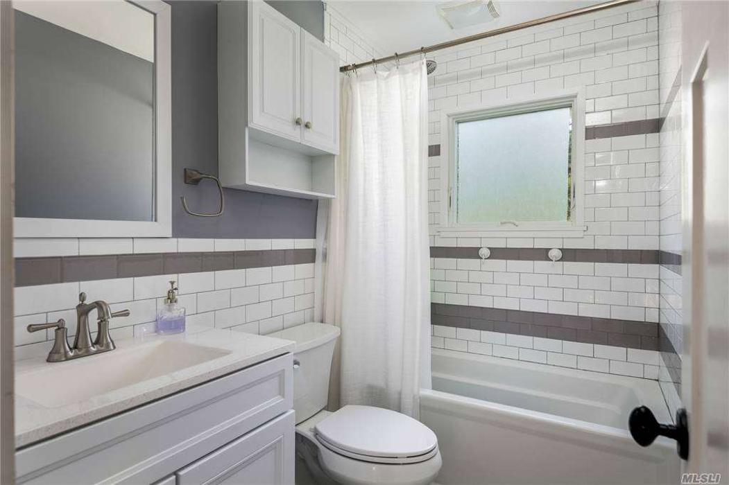 CENTURY 21 Anchor Real Estate - Patchogue, NY