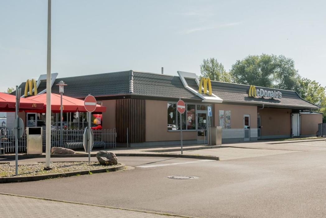 McDonald's, Magdeburger Chaussee in Burg (bei Magdeburg)