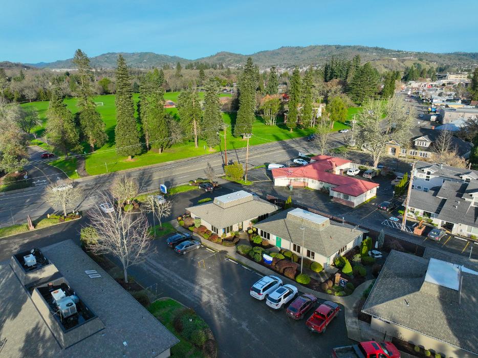 Roseburg Family Dental Care Image