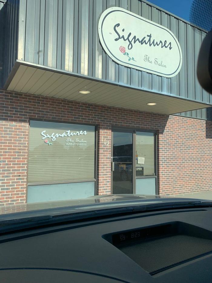 Signature's The Salon - Garden City, KS