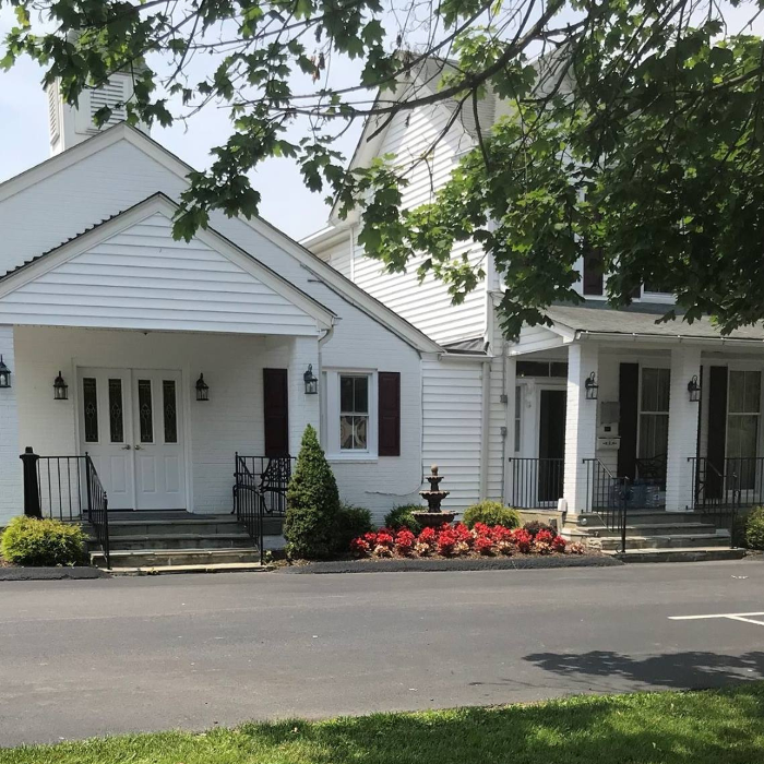 Colonial Funeral Home of Leesburg