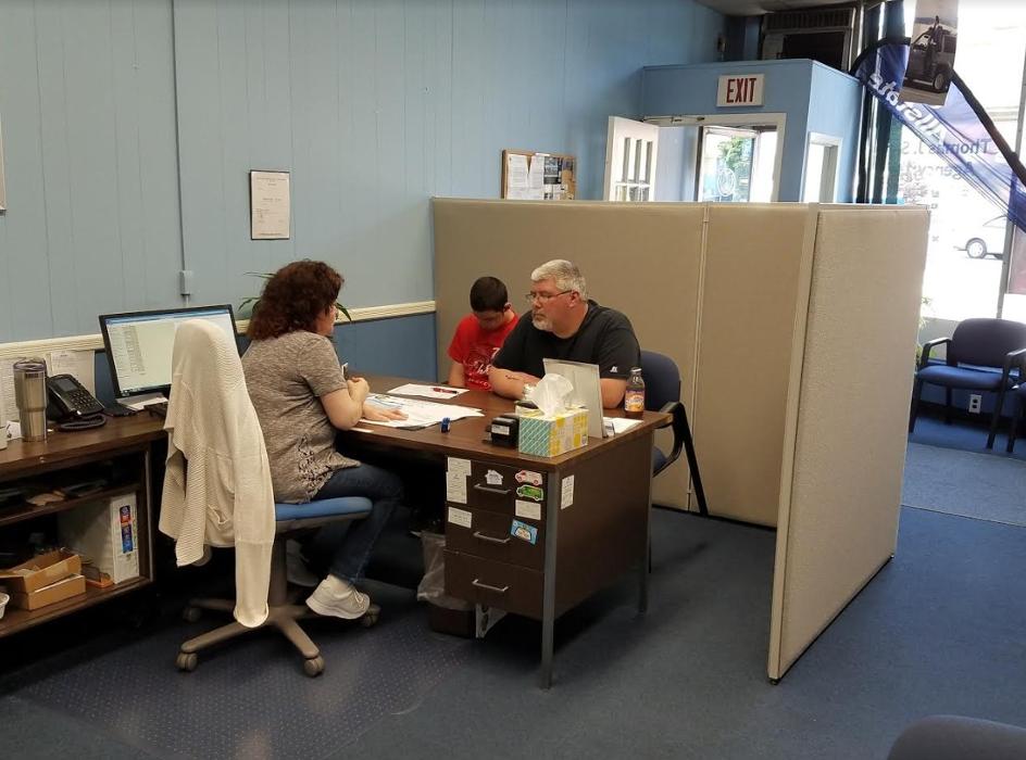 Thomas J. Sant: Allstate Insurance - Lindenhurst, NY