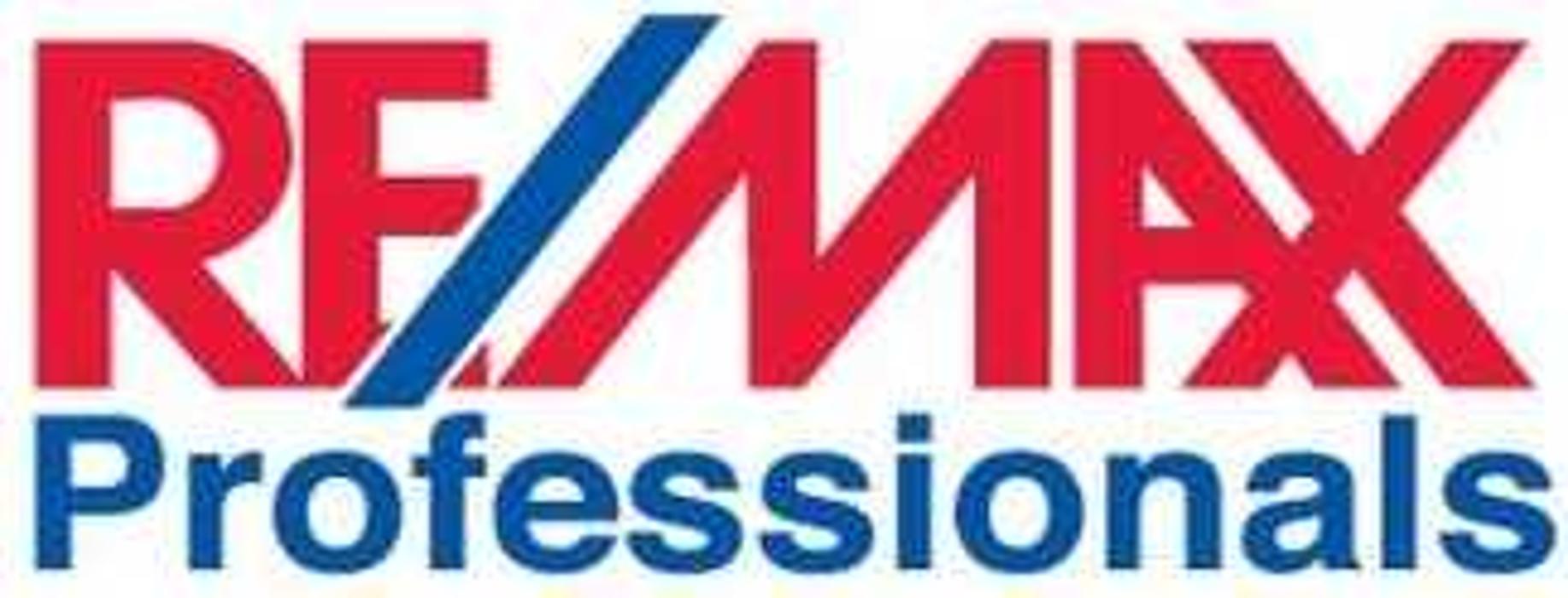 RE/MAX Professionals: Kacy Bain - El Campo, TX