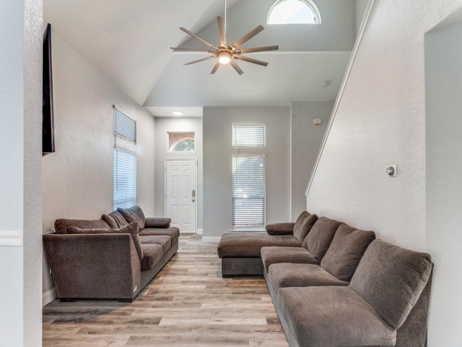 Trinity Group Realty - Azle, TX