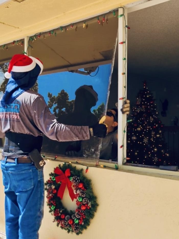 GM Door Window and Screen Image