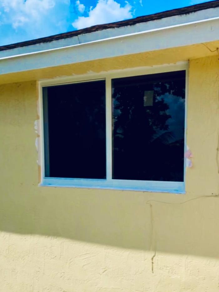 GM Door Window and Screen Image