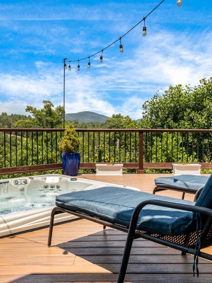 Century 21 Delia Realty Group - Leesville, LA