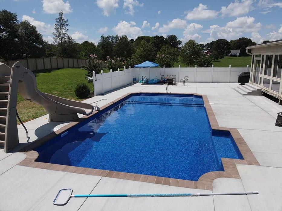 Hutch Pools - White House, TN