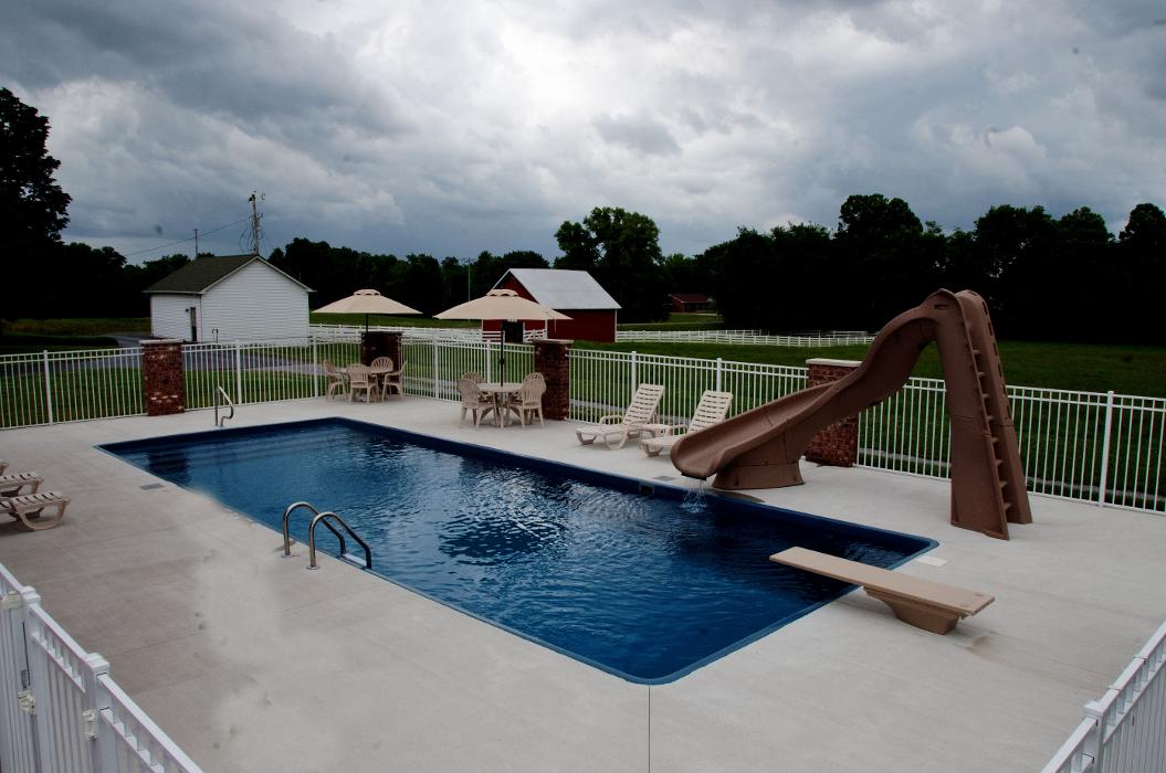 Hutch Pools - White House, TN