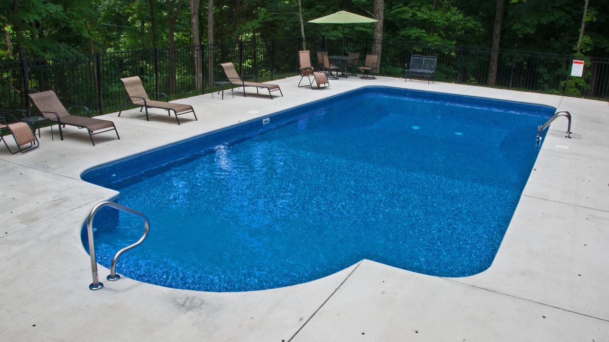 Hutch Pools - White House, TN