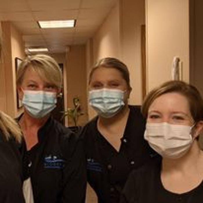 Broadway Family & Cosmetic Dentistry Image