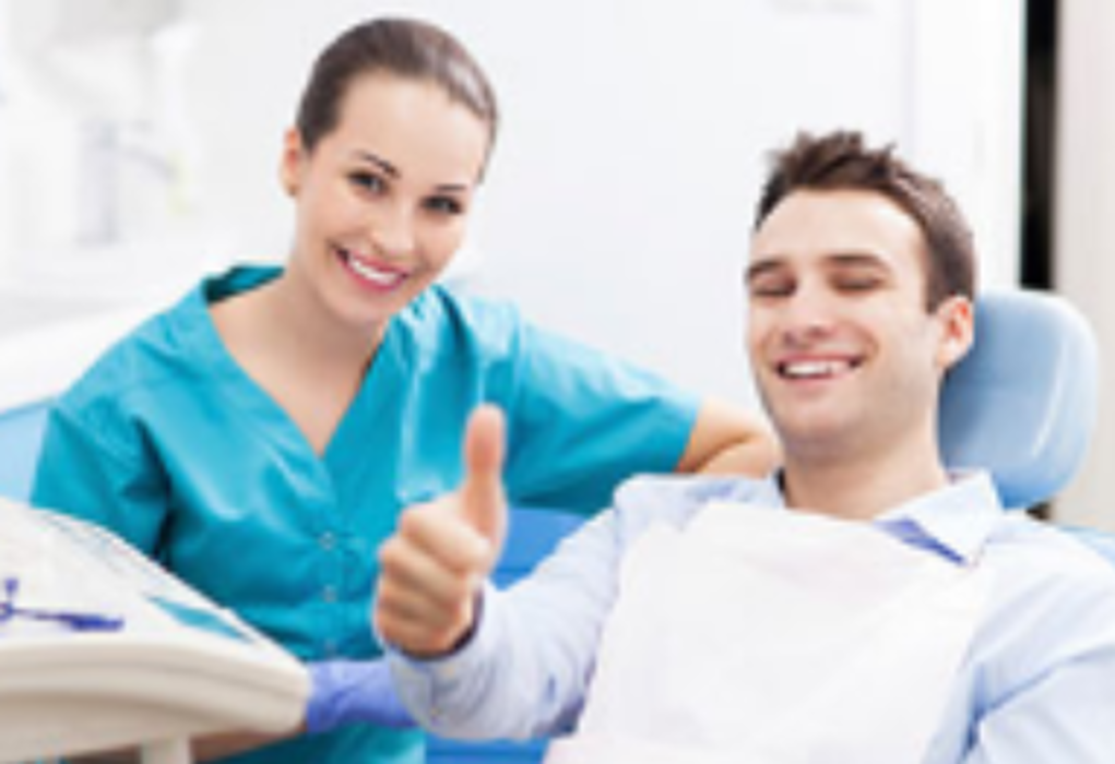 Broadway Family & Cosmetic Dentistry Image