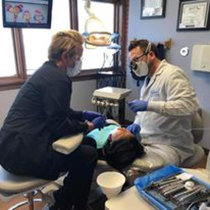 Broadway Family & Cosmetic Dentistry Image