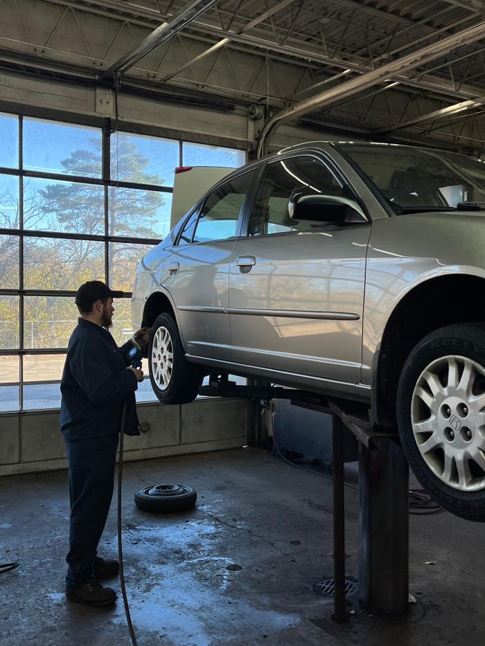 Gallagher Tire & Automotive Image