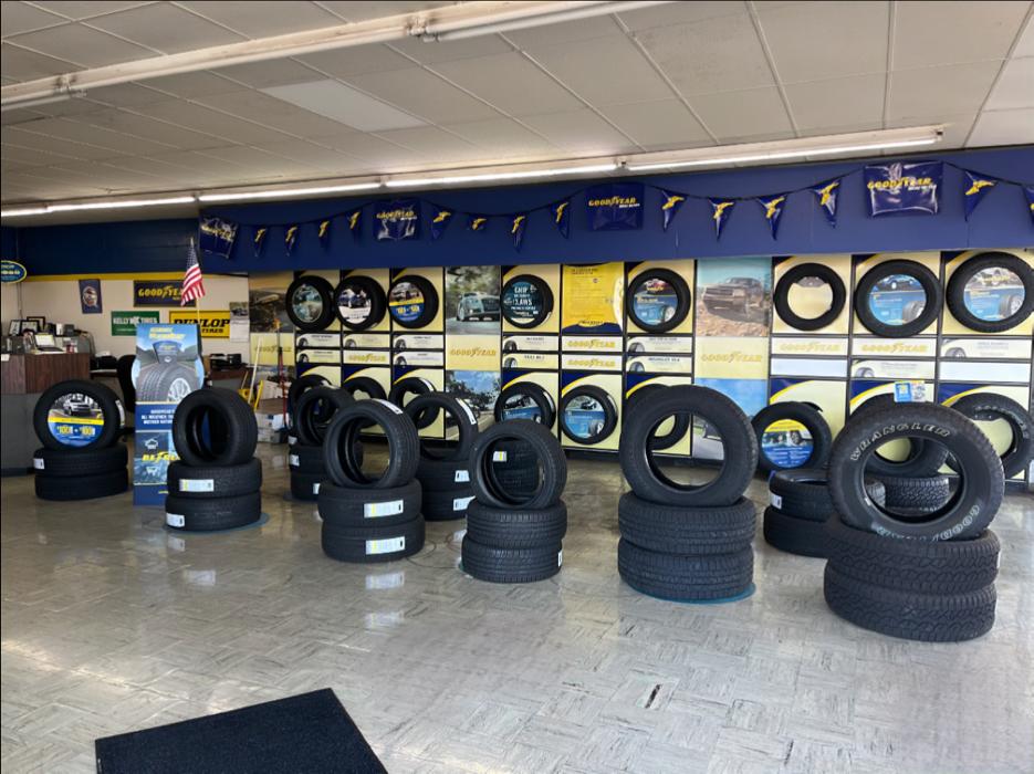 Gallagher Tire & Automotive Image