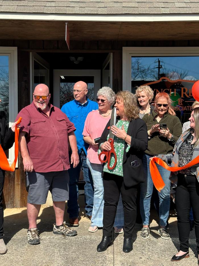 Lynch Realty Associates - Pilot Mountain, NC