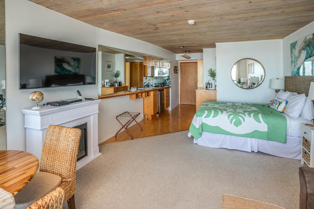 Lanai at the Cove Image