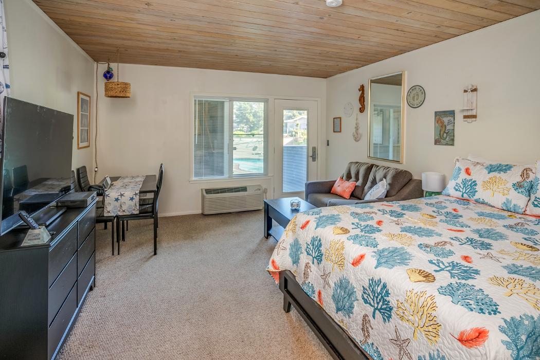 Lanai at the Cove Image