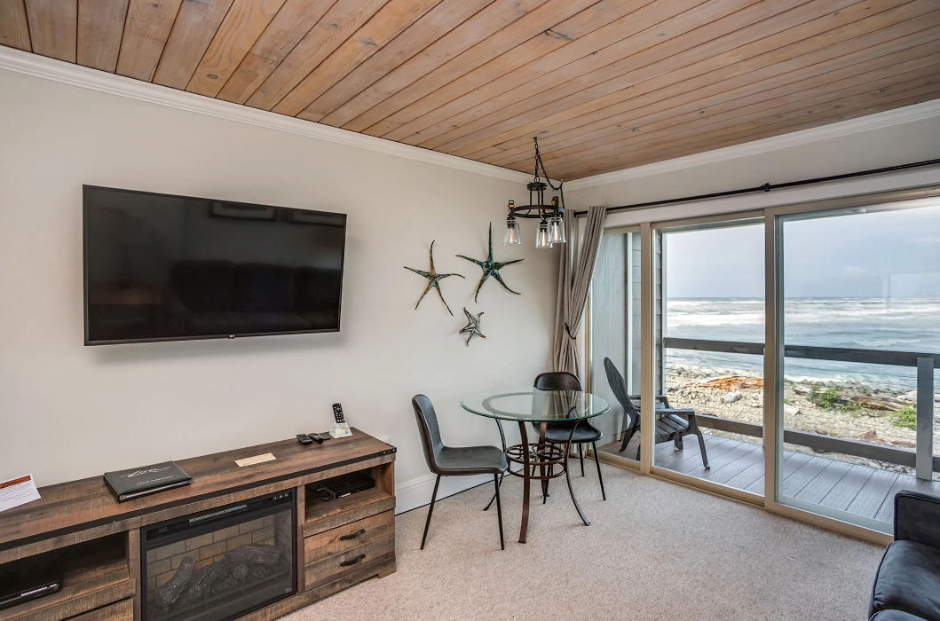 Lanai at the Cove Image