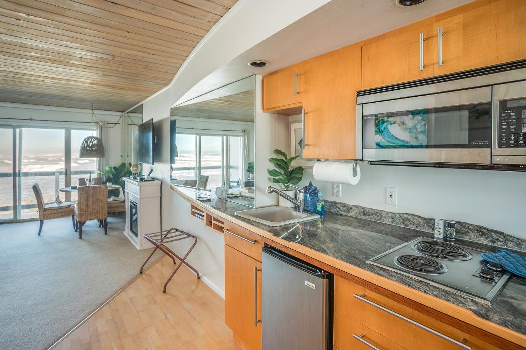 Lanai at the Cove Image