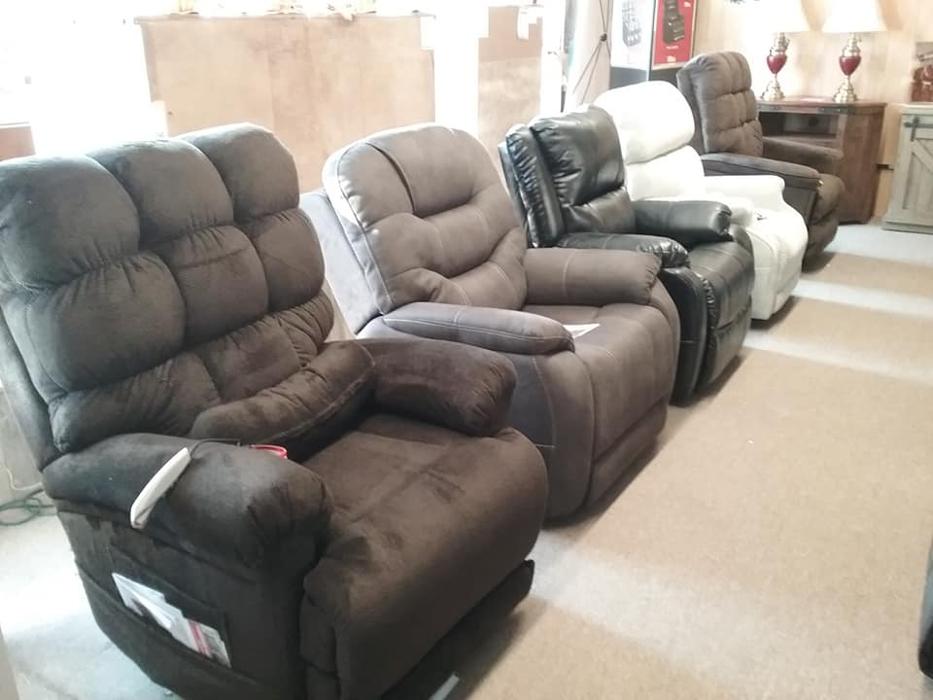 Hammond's Furniture Store - Olean, NY