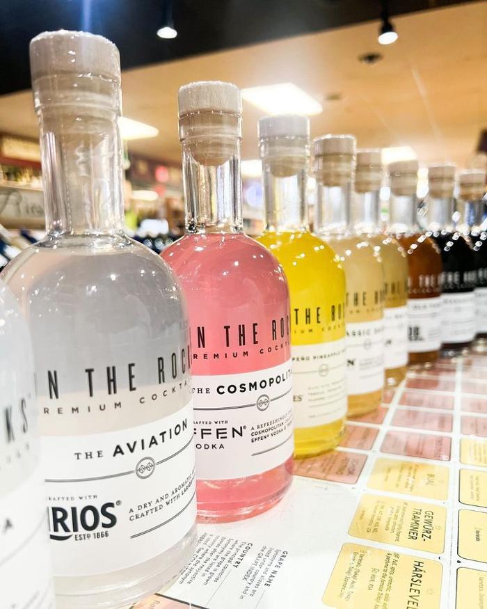 T & R Wines & Liquors Image