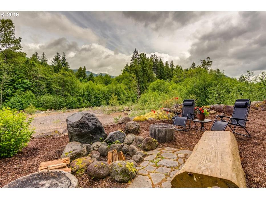 Monique Farinha , Premiere Property Group - Clackamas, OR