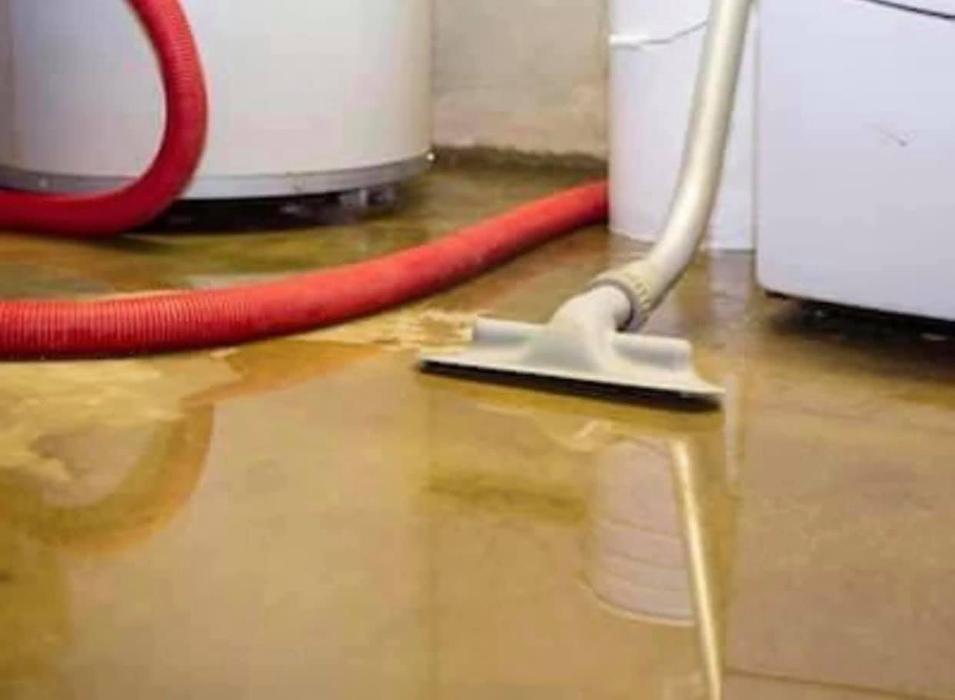 Water Damage Cleanup Team - Cape Coral, FL