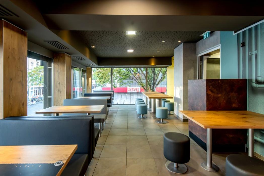 McDonald's, Neusser Straße in Köln