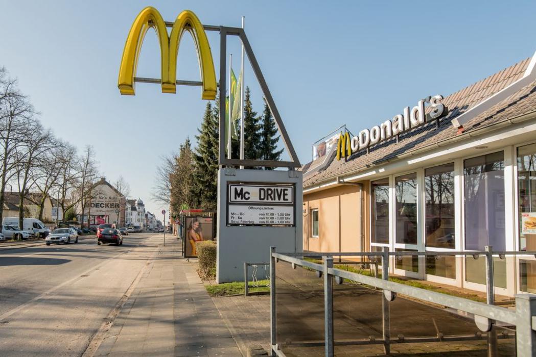 McDonald's, Bergisch Gladbacher Straße in Köln
