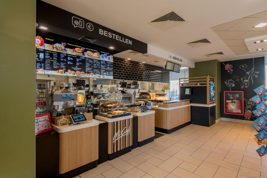 McDonald's, Bergisch Gladbacher Straße in Köln