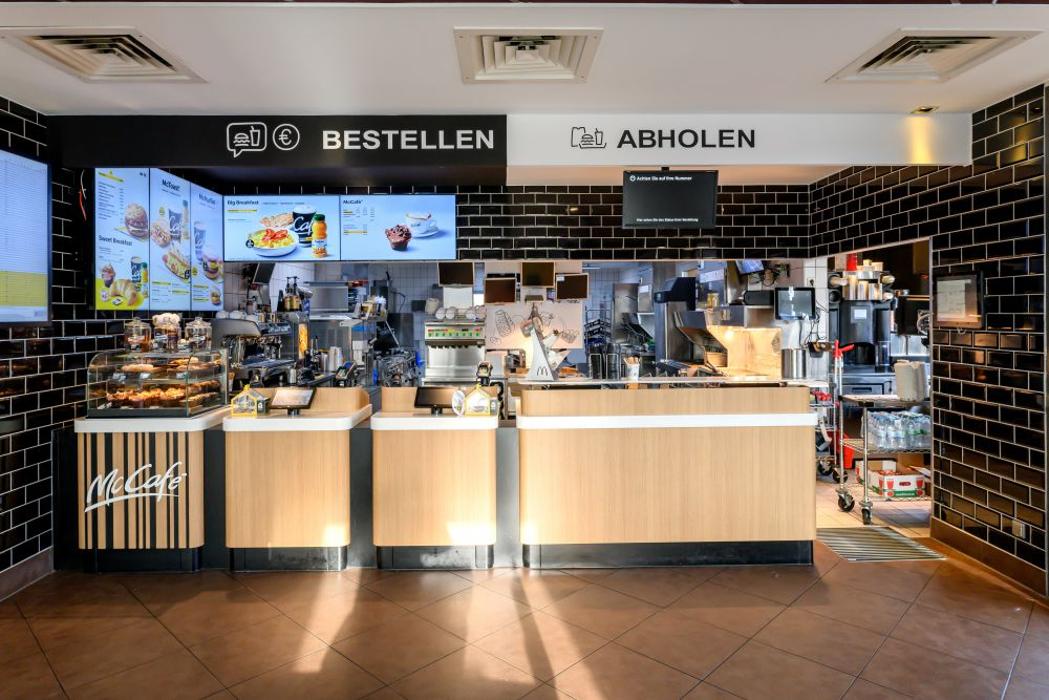 McDonald's, Adlergestell in Berlin