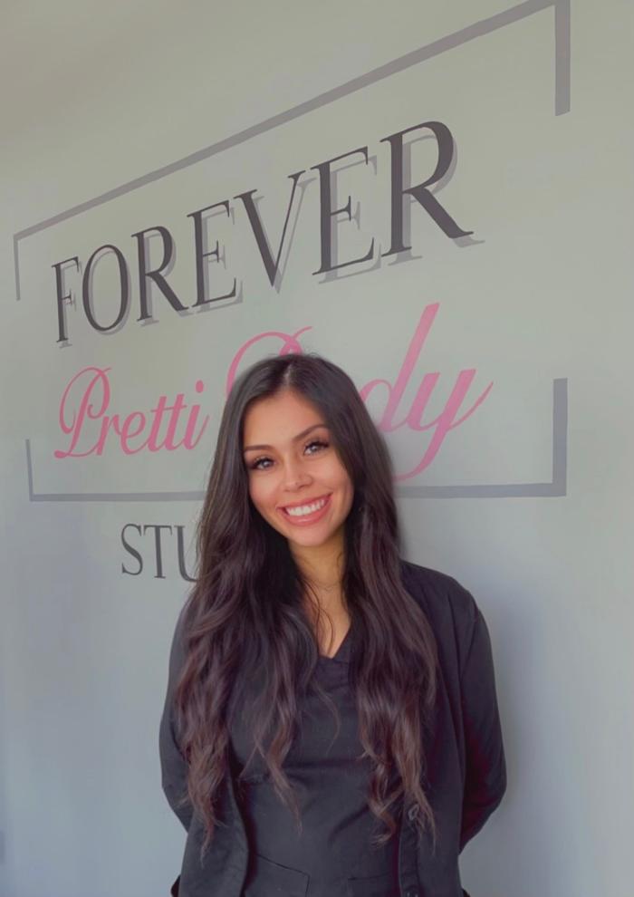 Forever Pretti Body Studio - Schaumburg, IL