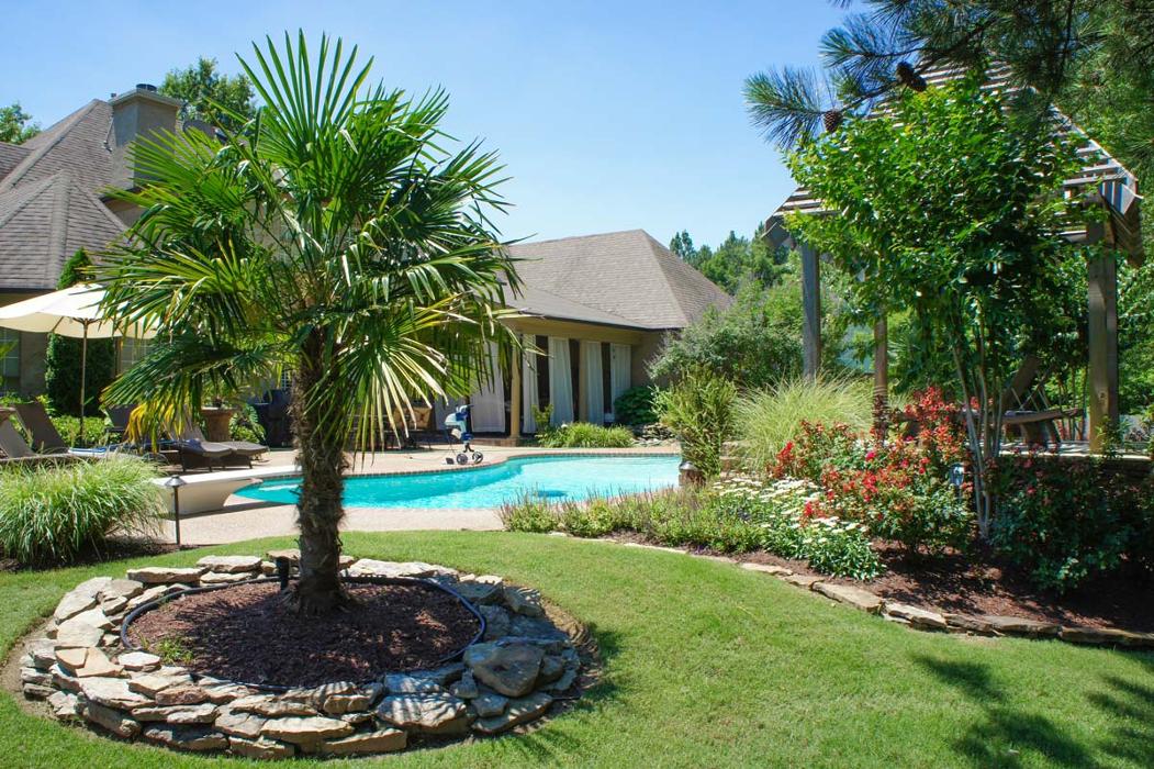 Growth Spurts Custom Pools & Landscapes LLC - Collierville, TN