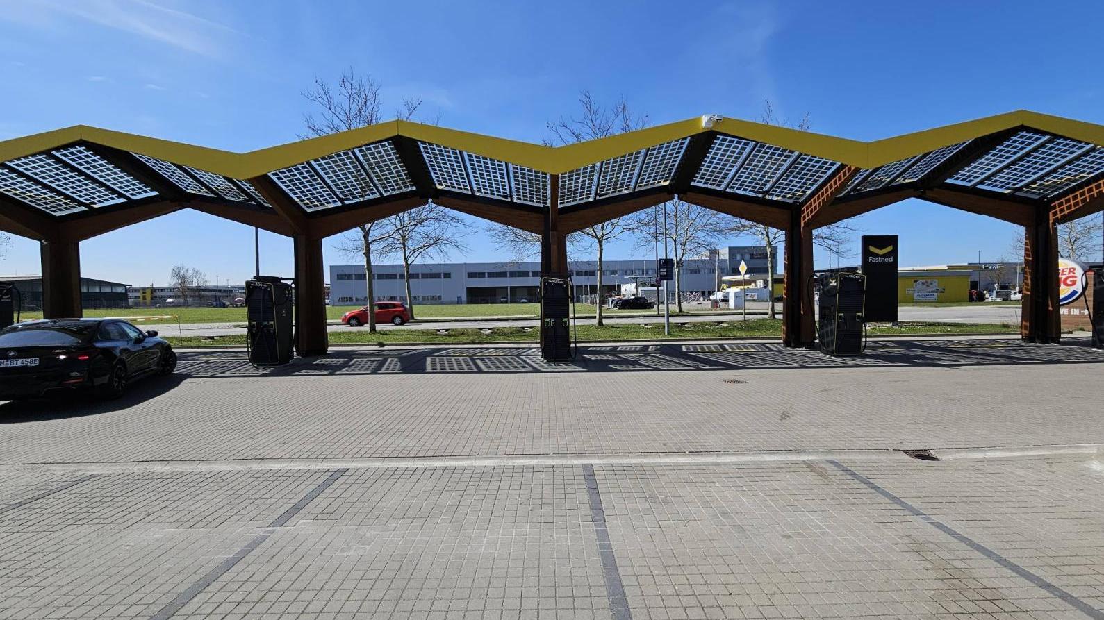 Fastned Charging Station, Fraunhoferstrasse in Eching