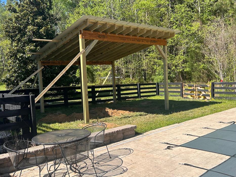 BNH Builders & Roofing Image